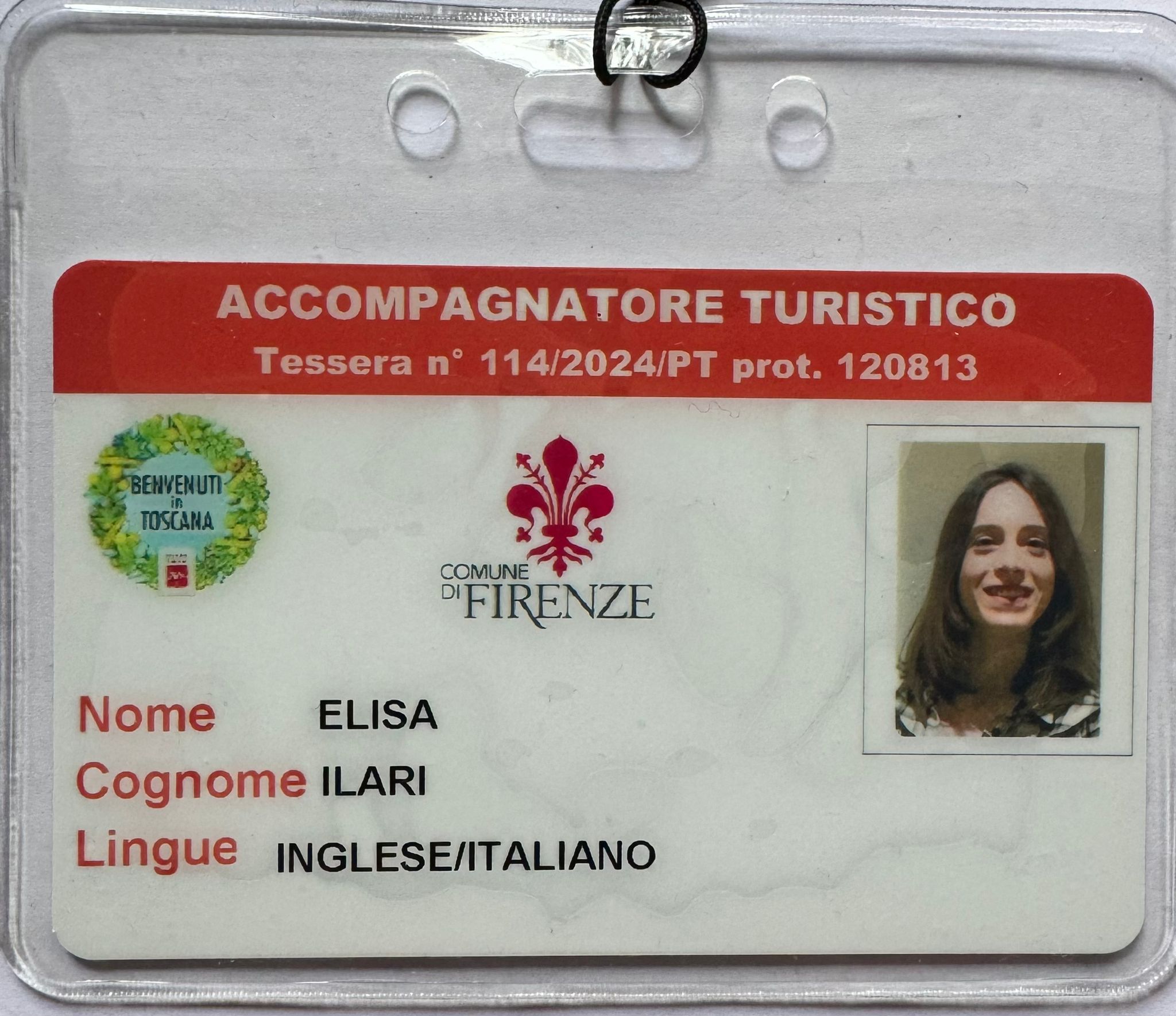 Il badge da accompagnatore turistico di Elisa Ilari, la Travel Designer di cui parla il sito